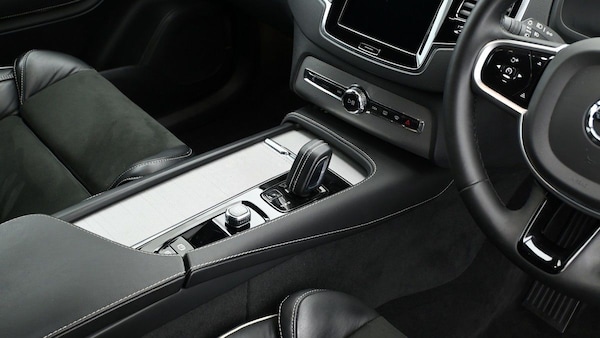 Used Volvo XC90 2022 for sale - 75047901: Photo 2