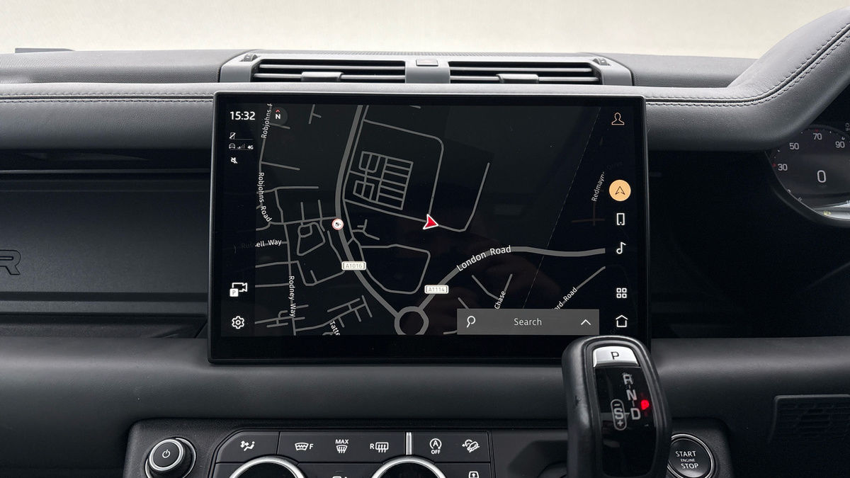 Used Land Rover Defender 110 2022 for sale - 76570847: Photo 17