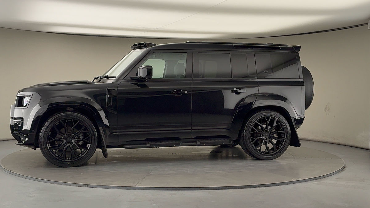 Used Land Rover Defender 110 2022 for sale - 76570847: Photo 34