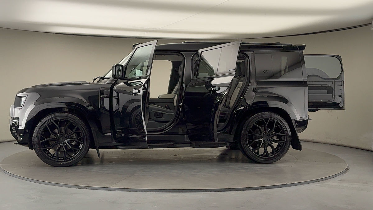 Used Land Rover Defender 110 2022 for sale - 76570847: Photo 53