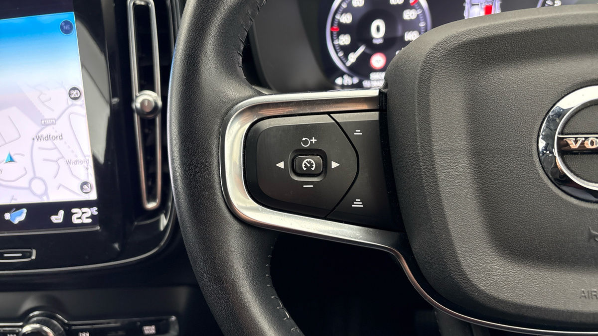 Used Volvo XC40 2021 for sale - 77990350: Photo 13