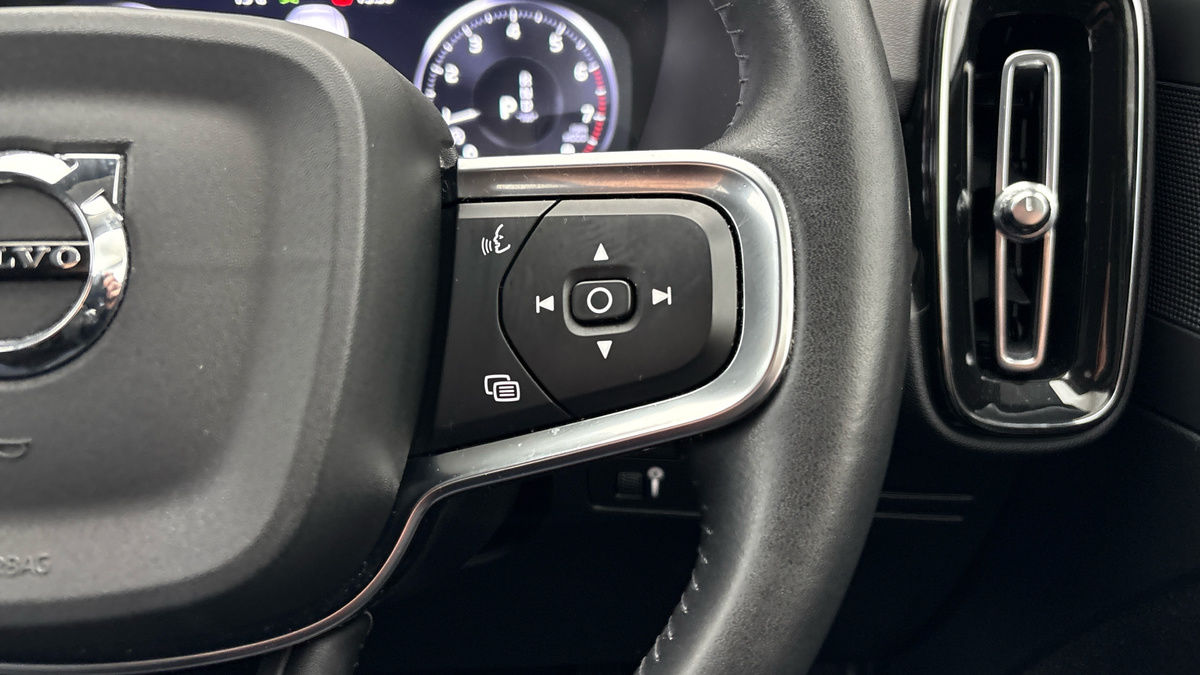 Used Volvo XC40 2021 for sale - 77990350: Photo 14