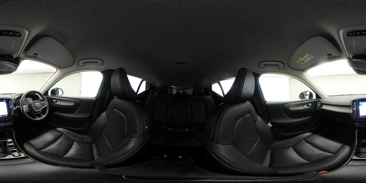 Used Volvo XC40 2021 for sale - 77990350: Photo 44