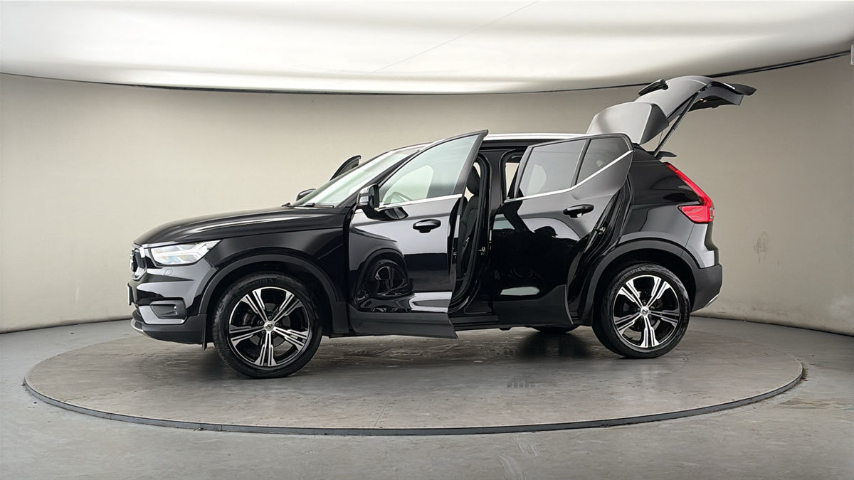 Used Volvo XC40 2021 for sale - 77990350: Photo 47