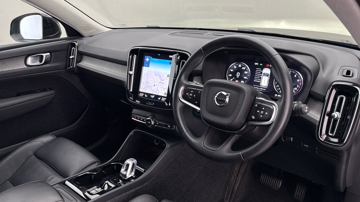 Used Volvo XC40 2021 for sale - 77990350: Photo 5