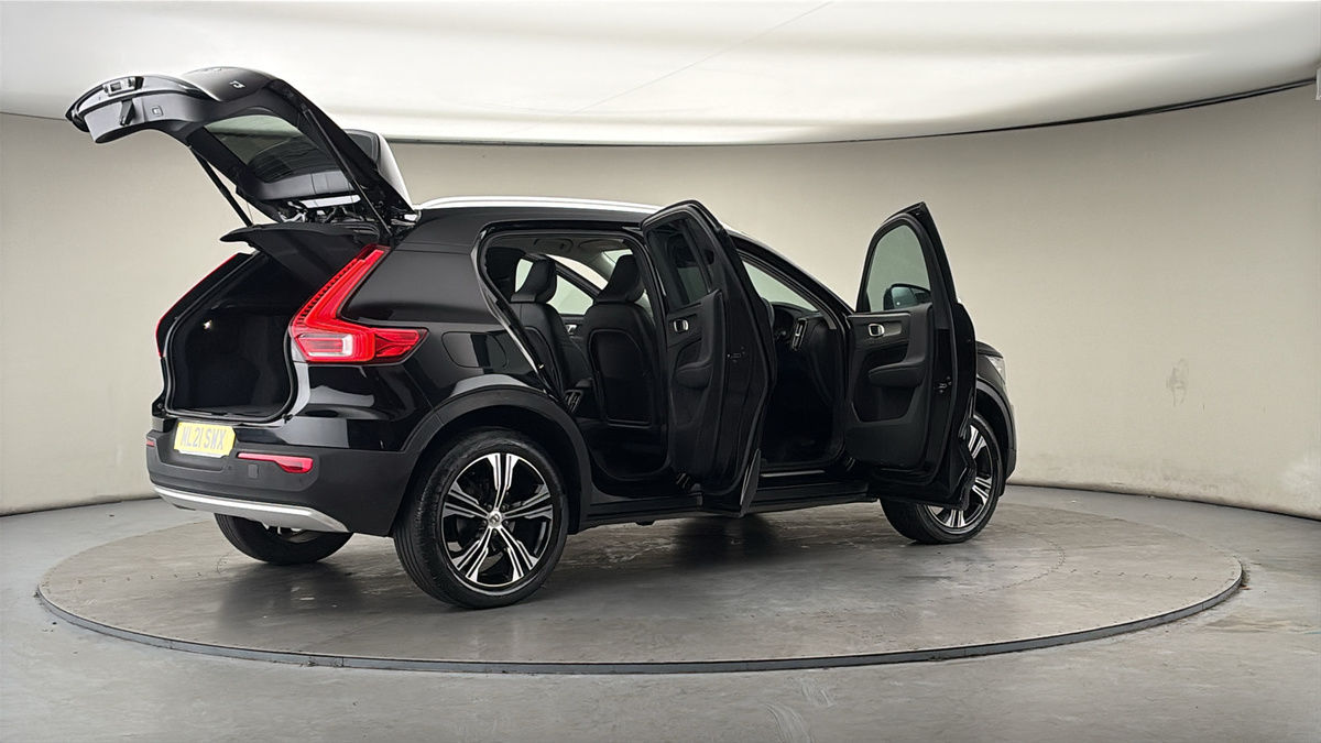 Used Volvo XC40 2021 for sale - 77990350: Photo 57