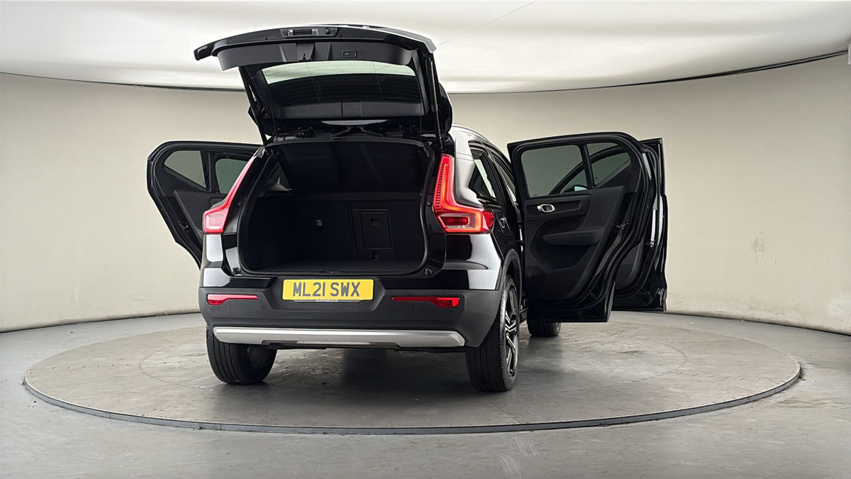 Used Volvo XC40 2021 for sale - 77990350: Photo 59