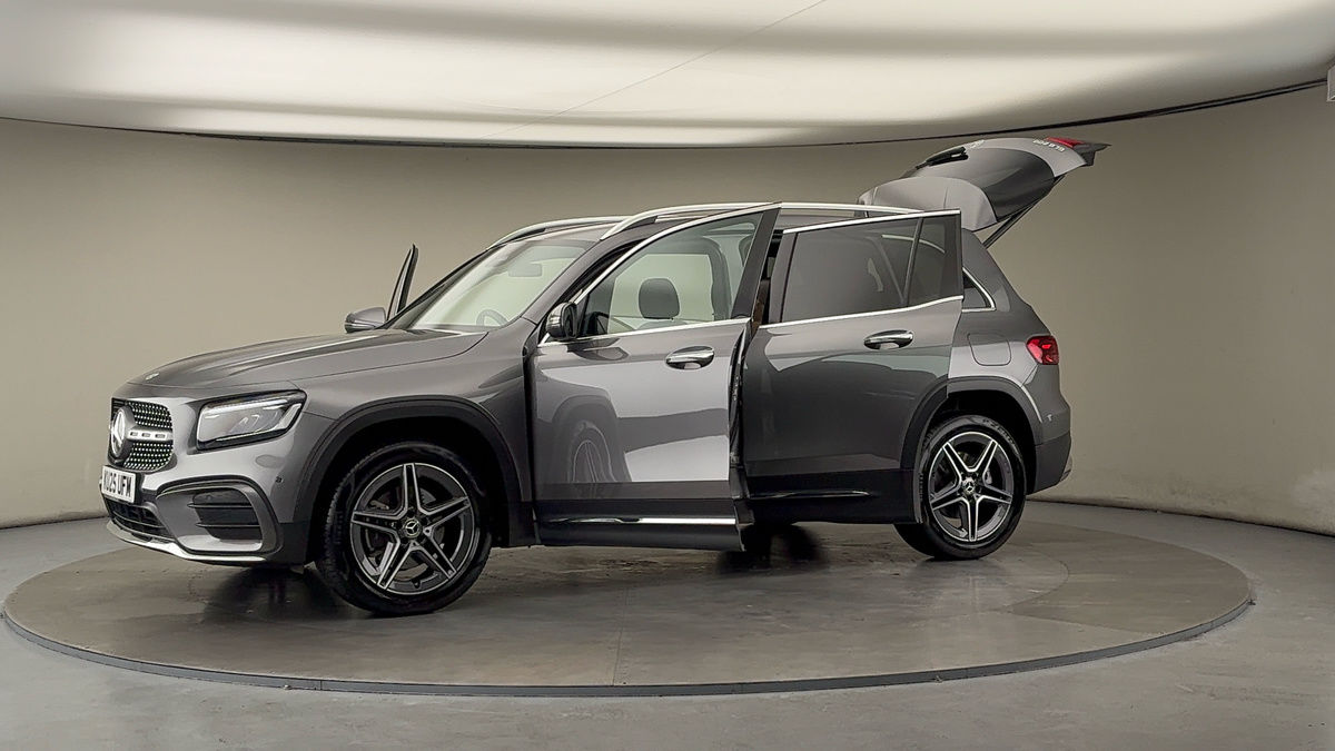 Used Mercedes-Benz GLB 2025 for sale - 76357229: Photo 50