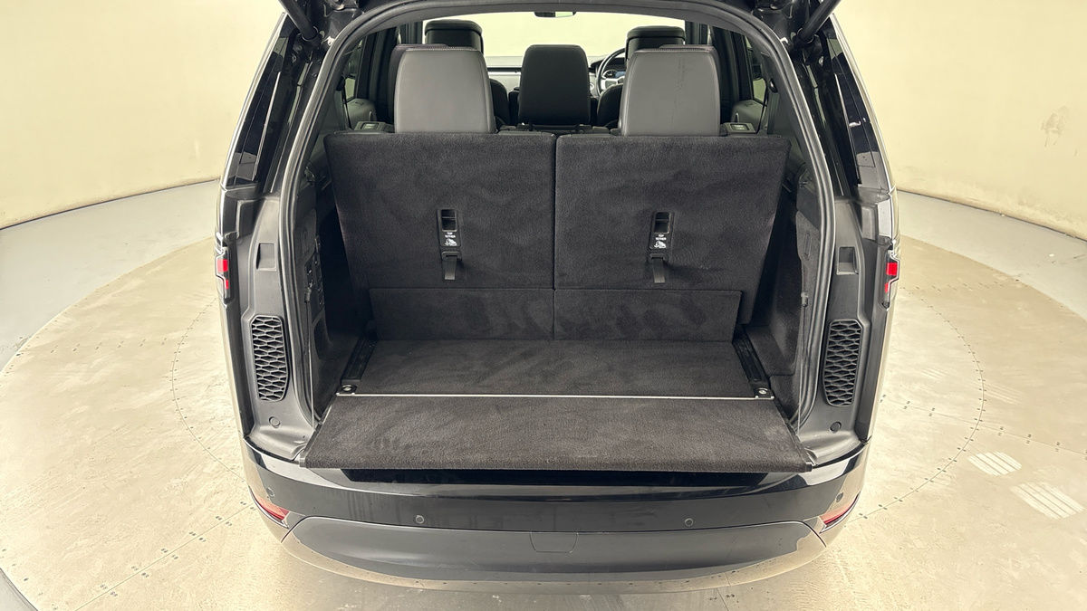 Used Land Rover Discovery 2022 for sale - 76768952: Photo 11