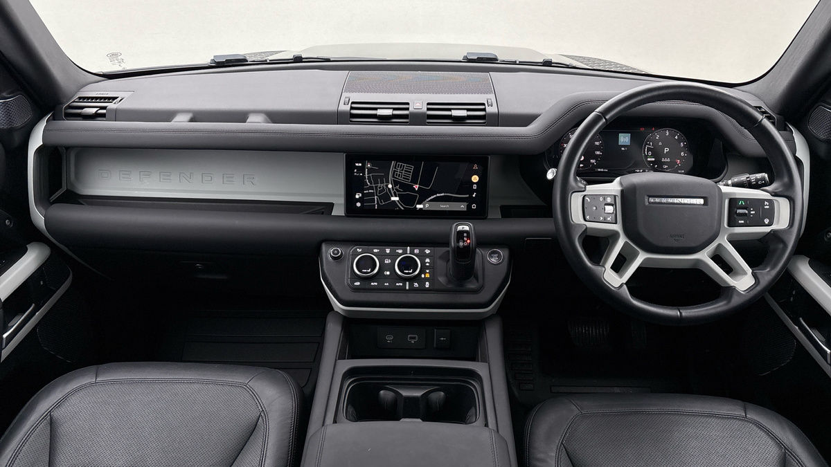 Used Land Rover Defender 110 2024 for sale - 76185923: Photo 12