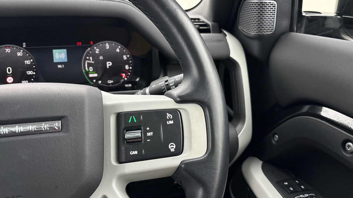 Used Land Rover Defender 110 2024 for sale - 76185923: Photo 14