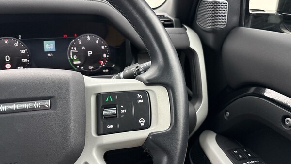 Used Land Rover Defender 110 2024 for sale - 76185923: Photo 14
