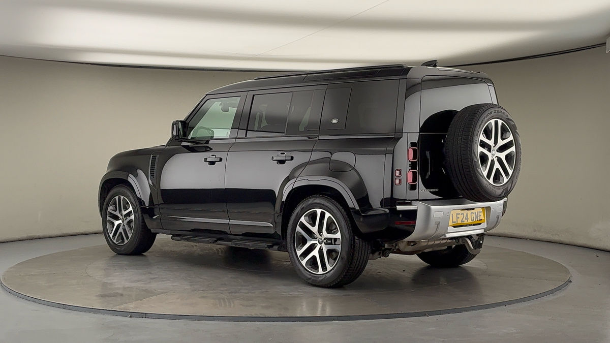 Used Land Rover Defender 110 2024 for sale - 76185923: Photo 25