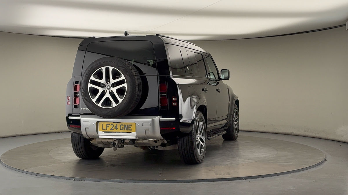 Used Land Rover Defender 110 2024 for sale - 76185923: Photo 40