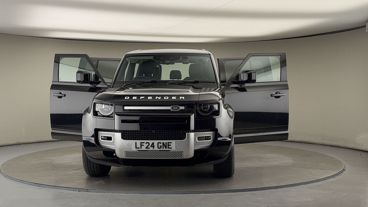 Used Land Rover Defender 110 2024 for sale - 76185923: Photo 51