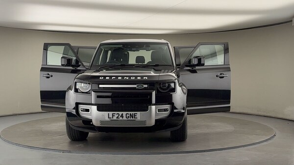 Used Land Rover Defender 110 2024 for sale - 76185923: Photo 51