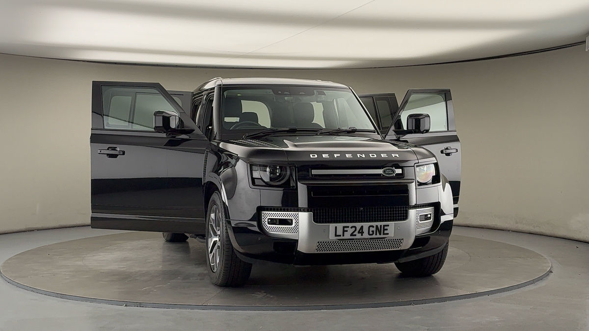 Used Land Rover Defender 110 2024 for sale - 76185923: Photo 52