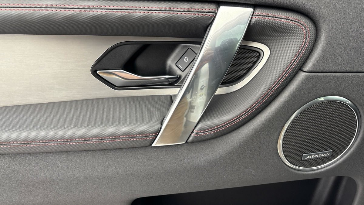 Used Land Rover Discovery Sport 2022 for sale - 75833381: Photo 19