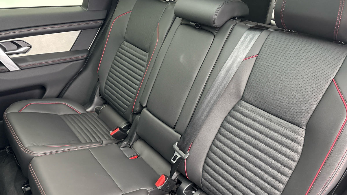 Used Land Rover Discovery Sport 2022 for sale - 75833381: Photo 8