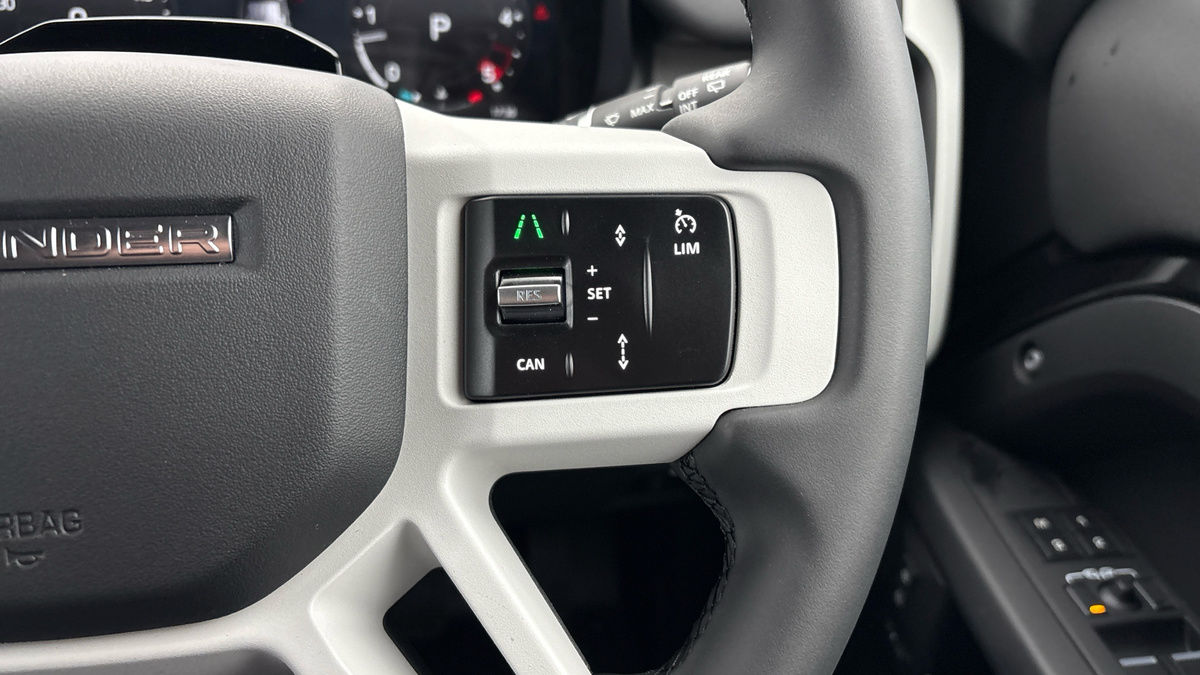 Used Land Rover Defender 110 2026 for sale - 77395054: Photo 14