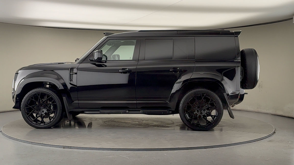 Used Land Rover Defender 110 2026 for sale - 77395054: Photo 30