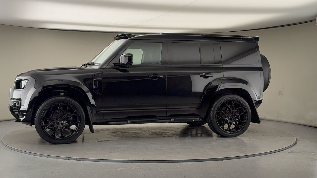 Used Land Rover Defender 110 2026 for sale - 77395054: Photo 31