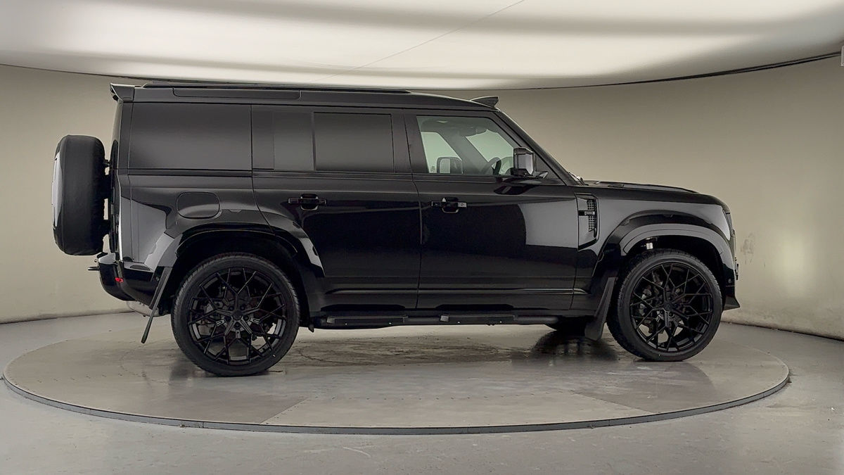 Used Land Rover Defender 110 2026 for sale - 77395054: Photo 40