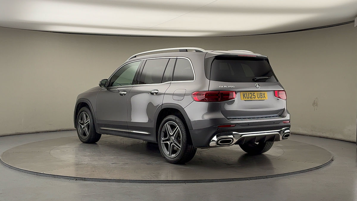 Used Mercedes-Benz GLB 2025 for sale - 76798984: Photo 2