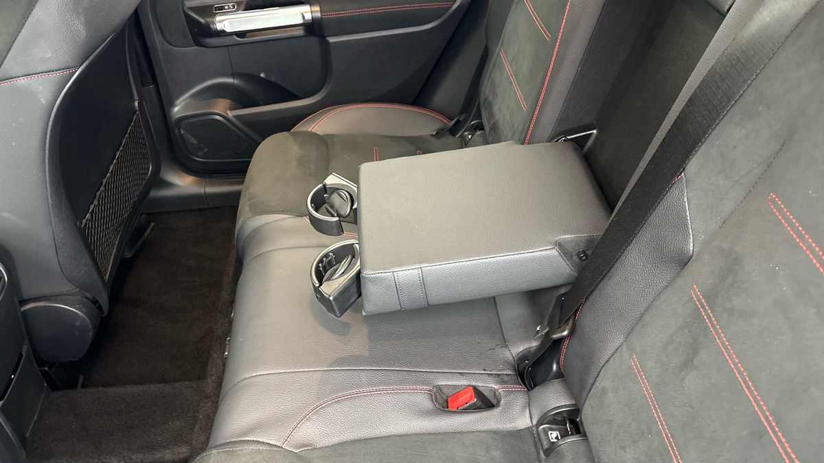 Used Mercedes-Benz GLB 2025 for sale - 76798984: Photo 9