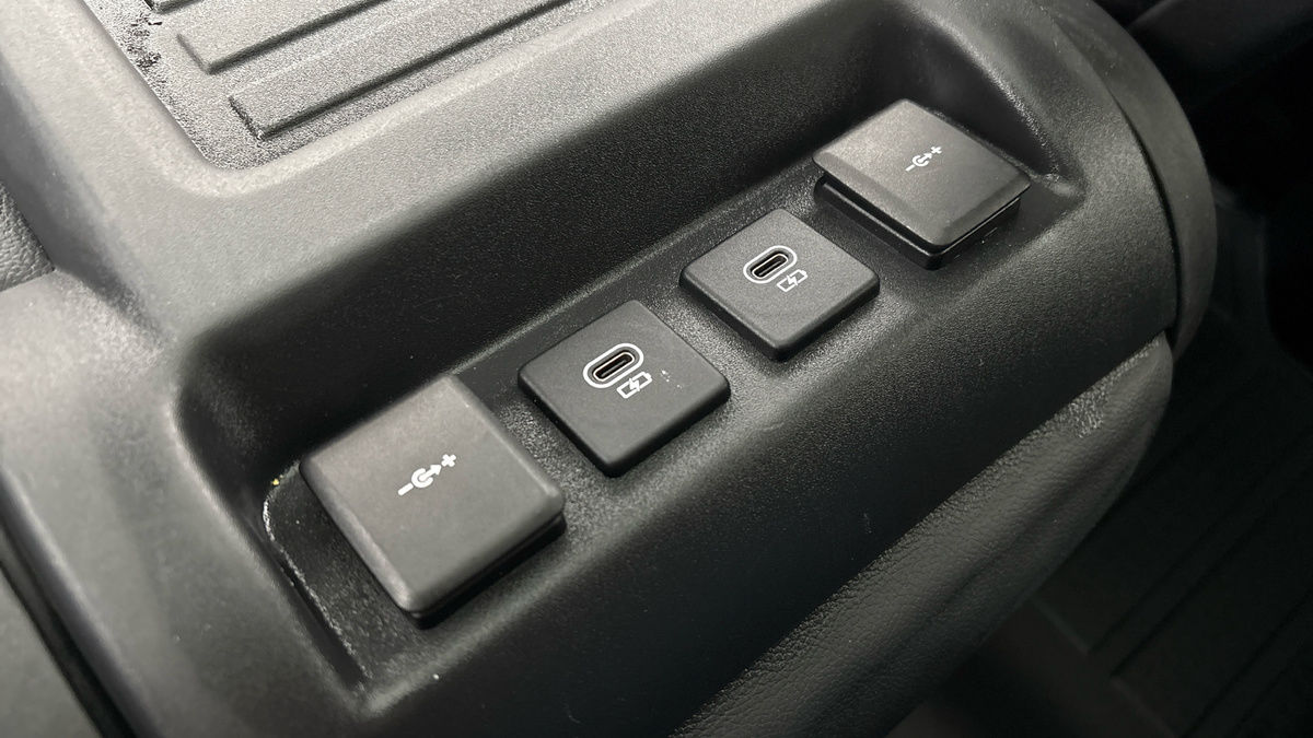 Used Land Rover Defender 90 2022 for sale - 76712258: Photo 27