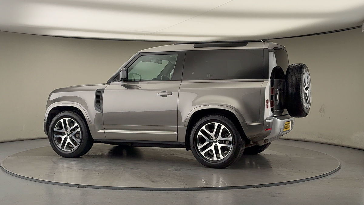 Used Land Rover Defender 90 2022 for sale - 76712258: Photo 29