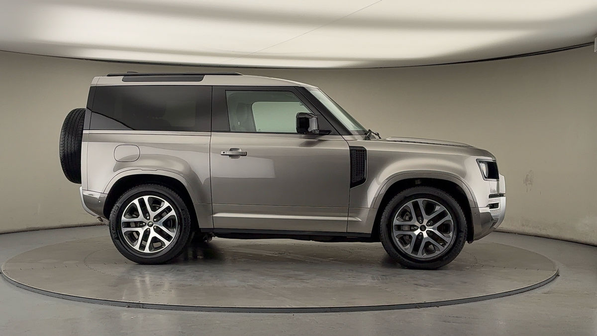 Used Land Rover Defender 90 2022 for sale - 76712258: Photo 39