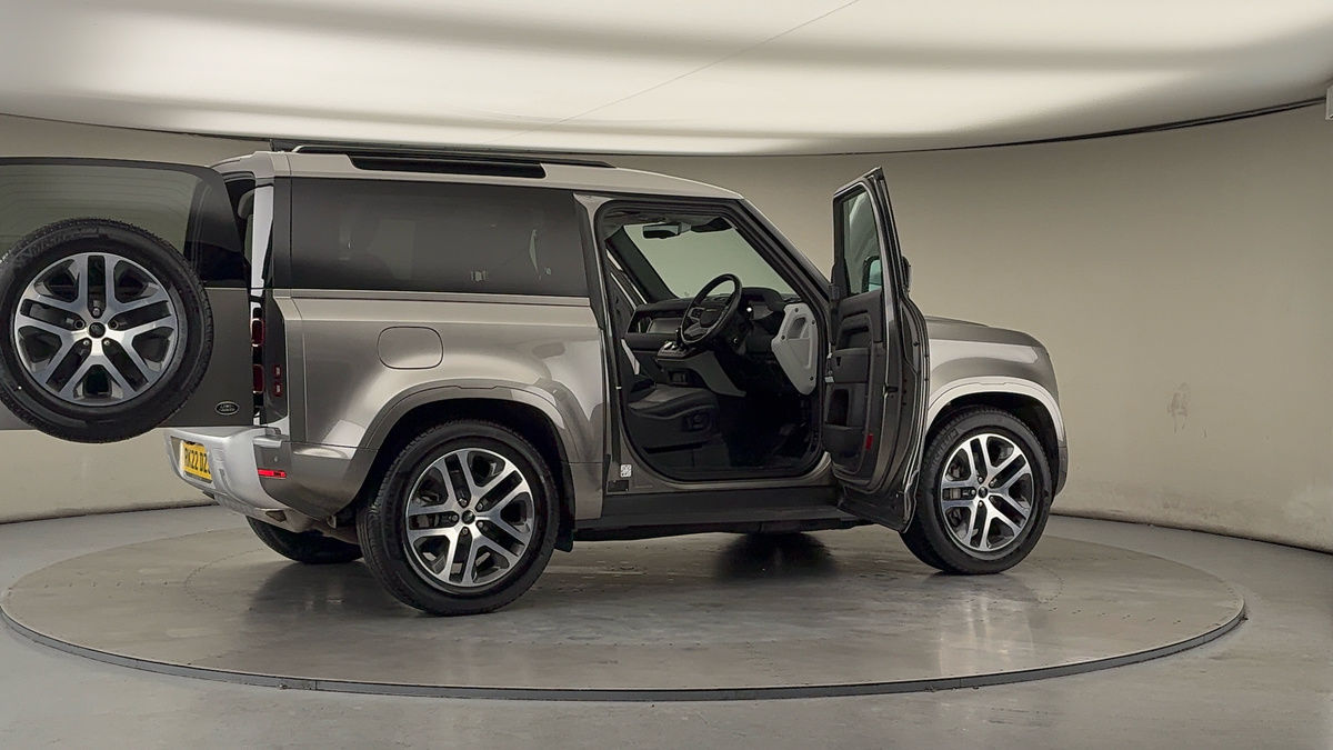 Used Land Rover Defender 90 2022 for sale - 76712258: Photo 60