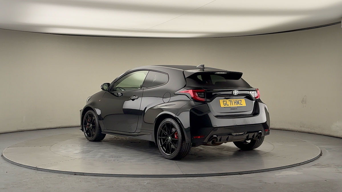 Used Toyota Yaris 2021 for sale - 77572486: Photo 2