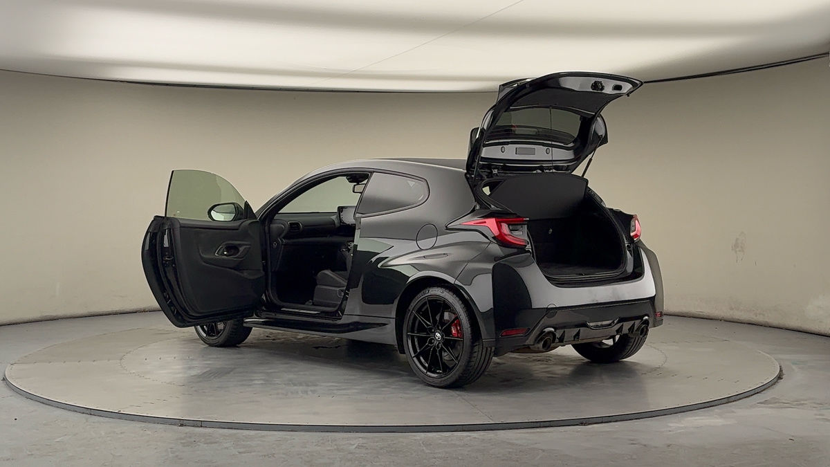 Used Toyota Yaris 2021 for sale - 77572486: Photo 46