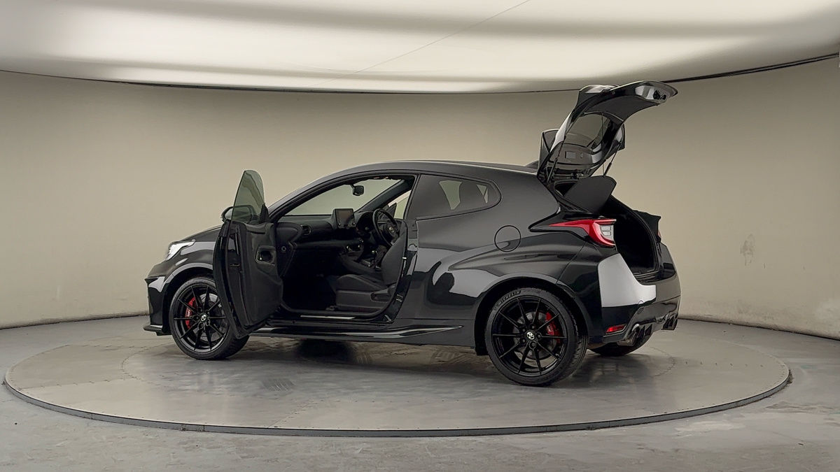 Used Toyota Yaris 2021 for sale - 77572486: Photo 47