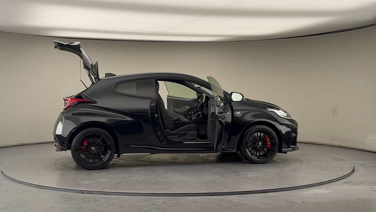 Used Toyota Yaris 2021 for sale - 77572486: Photo 58