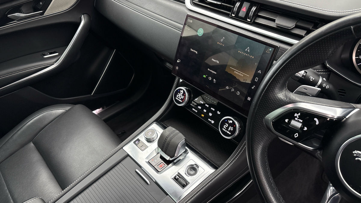 Used Jaguar F-Pace 2022 for sale - 76630366: Photo 18