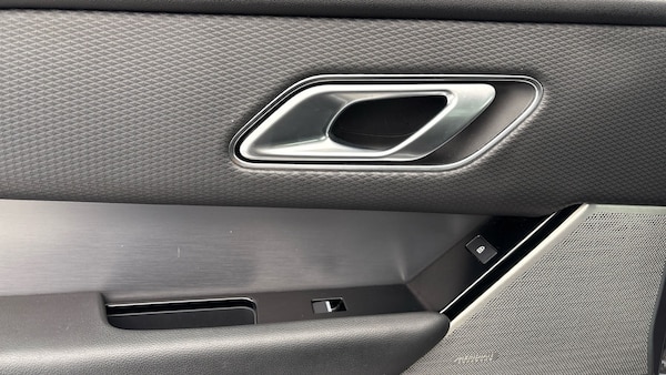 Used Land Rover Range Rover Velar 2021 for sale - 76040278: Photo 19