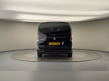 Used Mercedes-Benz V-Class 2025 for sale - 78300140: Photo