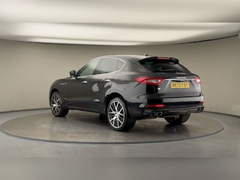 Used Maserati Levante 2020 for sale - 76119512: Photo