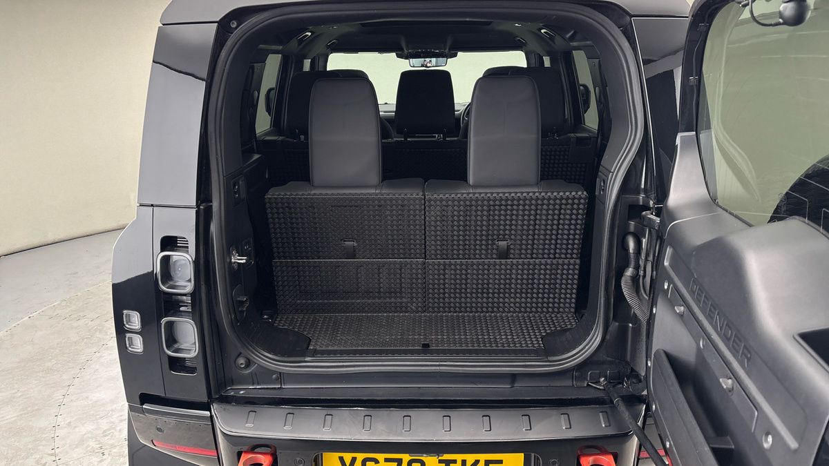Used Land Rover Defender 2020 for sale - 78168179: Photo 11