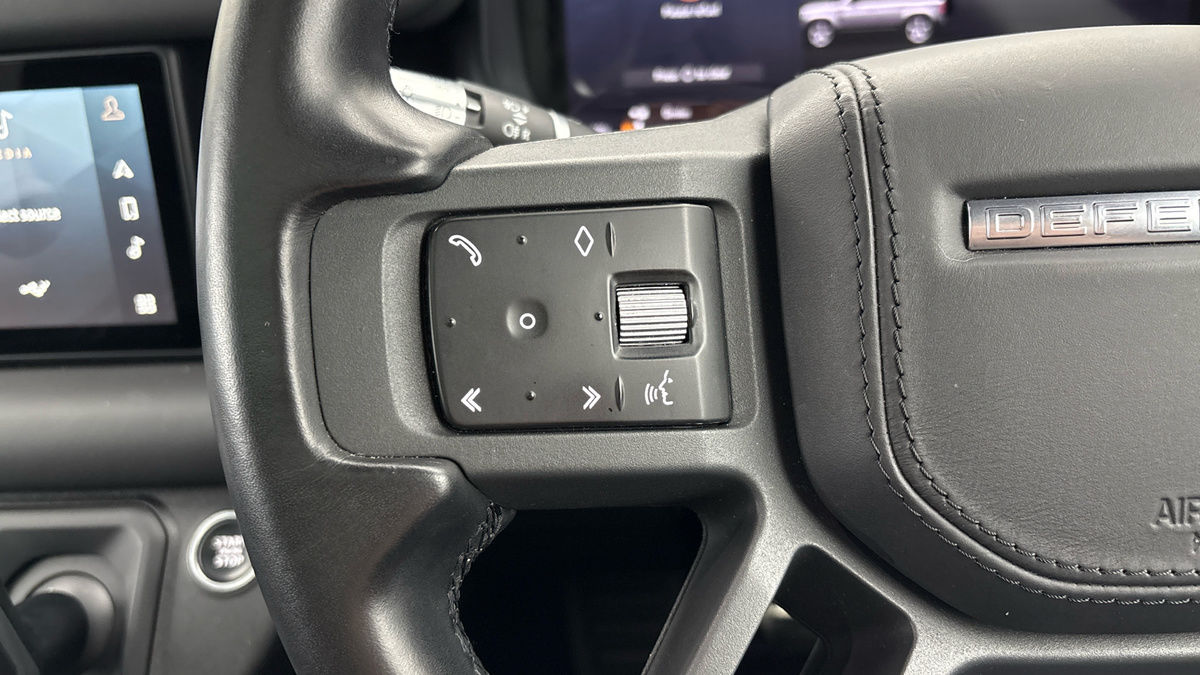 Used Land Rover Defender 2020 for sale - 78168179: Photo 13