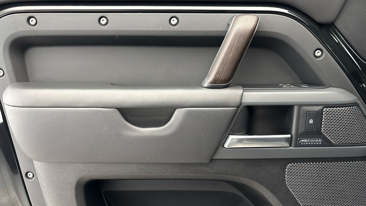 Used Land Rover Defender 2020 for sale - 78168179: Photo 19