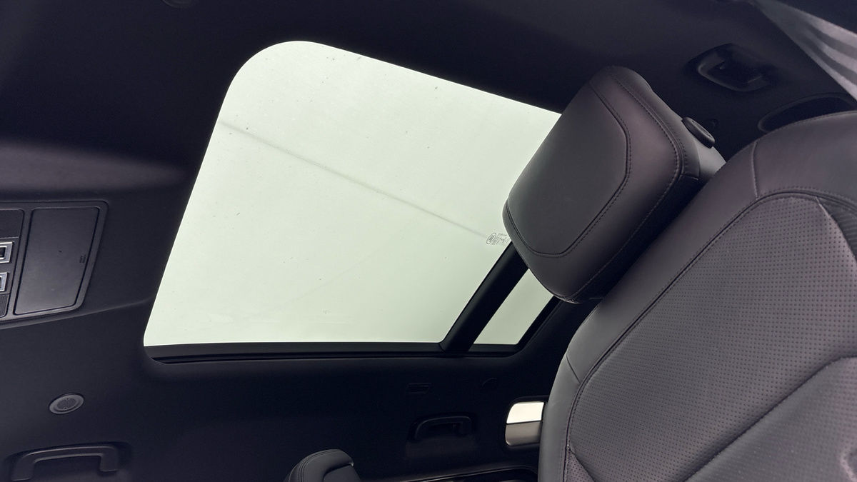 Used Land Rover Defender 2020 for sale - 78168179: Photo 6