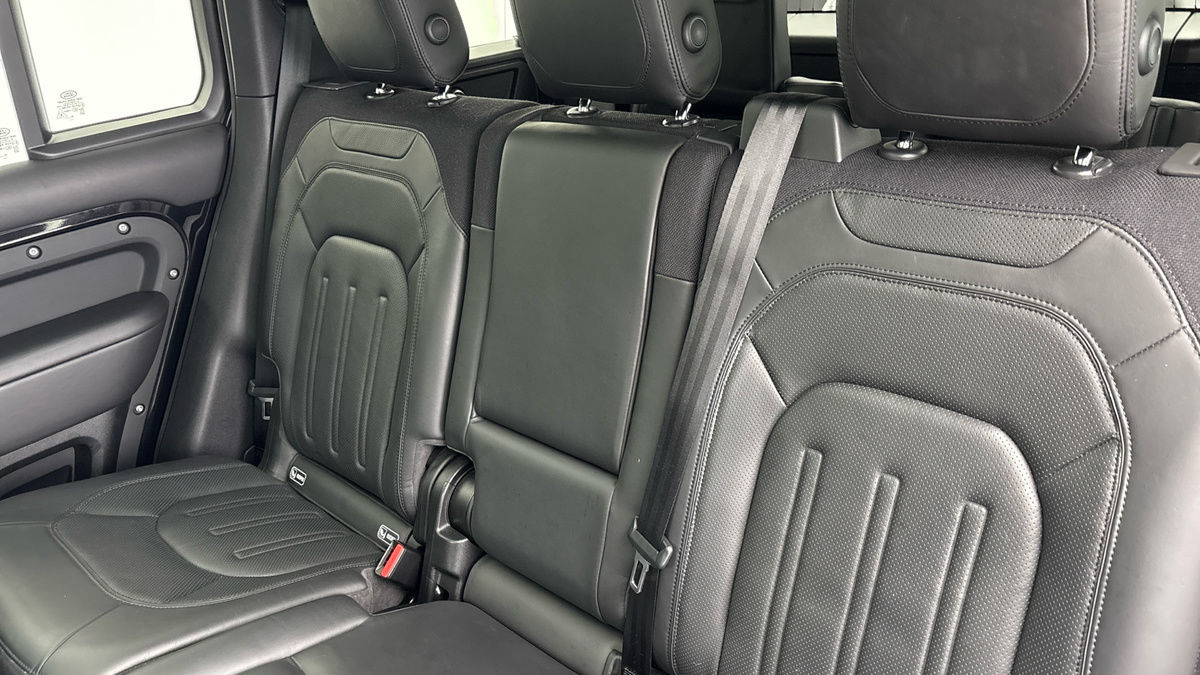 Used Land Rover Defender 2020 for sale - 78168179: Photo 8
