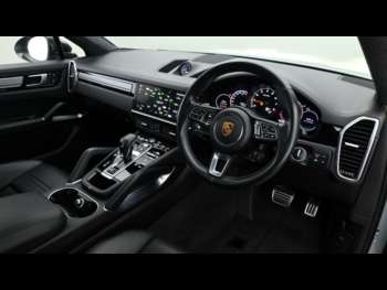 Used Porsche Cayenne 2021 for sale - 74238619: Photo