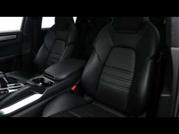 Used Porsche Cayenne 2021 for sale - 74238619: Photo