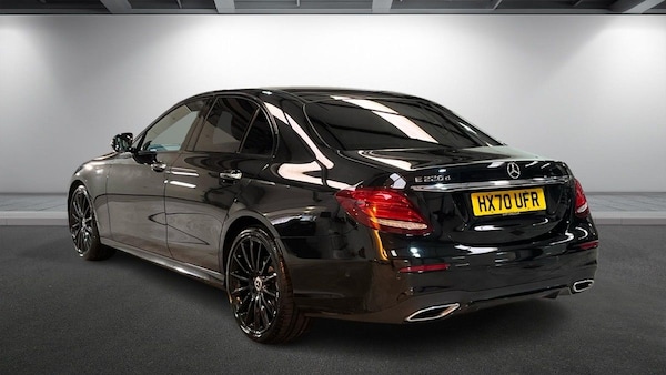 Used Mercedes-Benz E Class 2020 for sale - 75833417: Photo 2