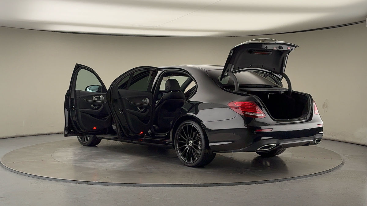 Used Mercedes-Benz E Class 2020 for sale - 75833417: Photo 45